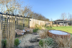 Photo 26- click for photo gallery
